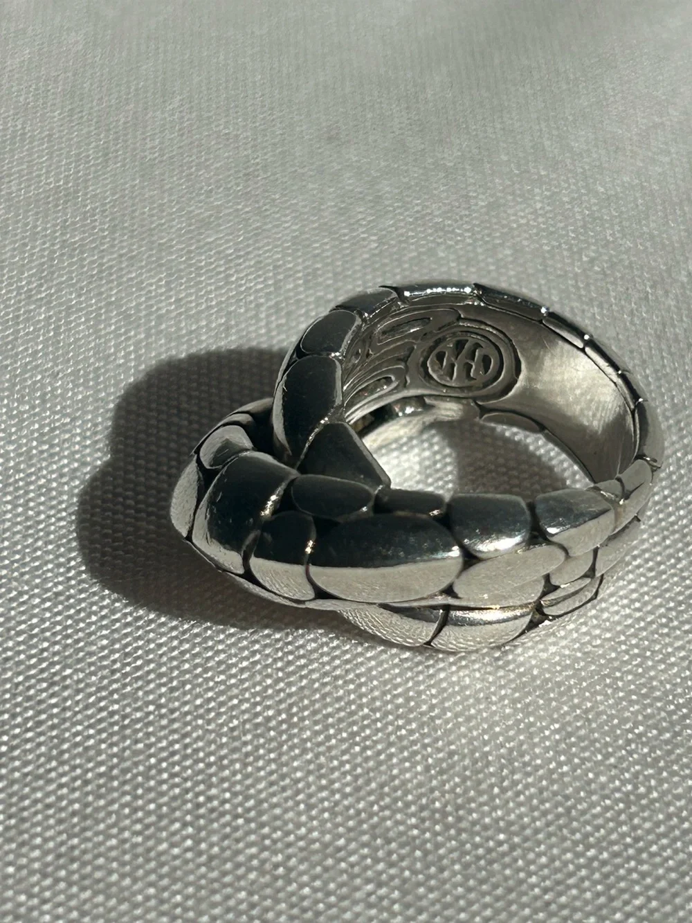 JOHN HARDY STERLING SILVER KALI PEBBLE CROSSOVER